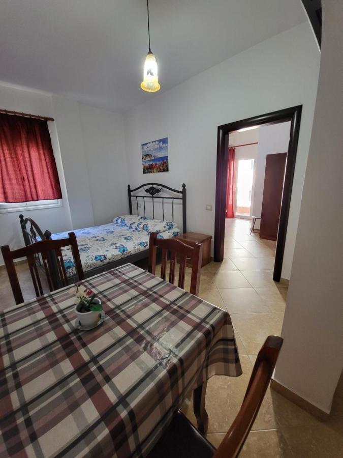 Nuovo Sun Golem Hotel Golem  Luaran gambar