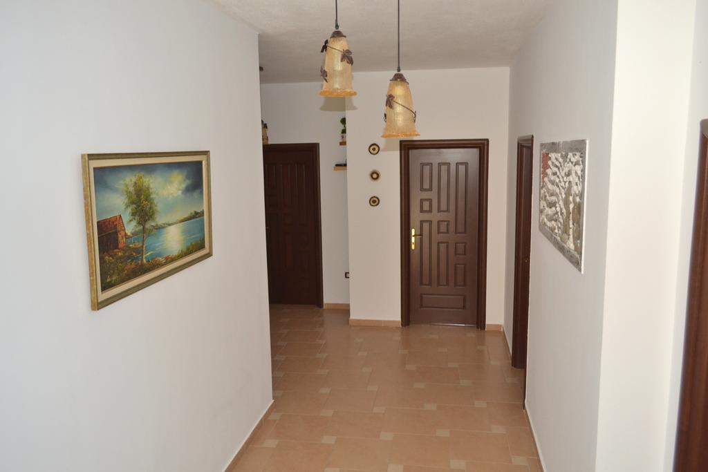Nuovo Sun Golem Hotel Golem  Luaran gambar