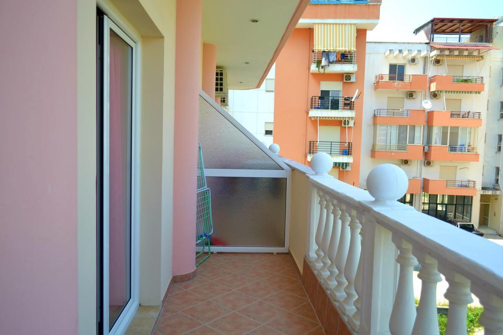 Nuovo Sun Golem Hotel Golem  Luaran gambar