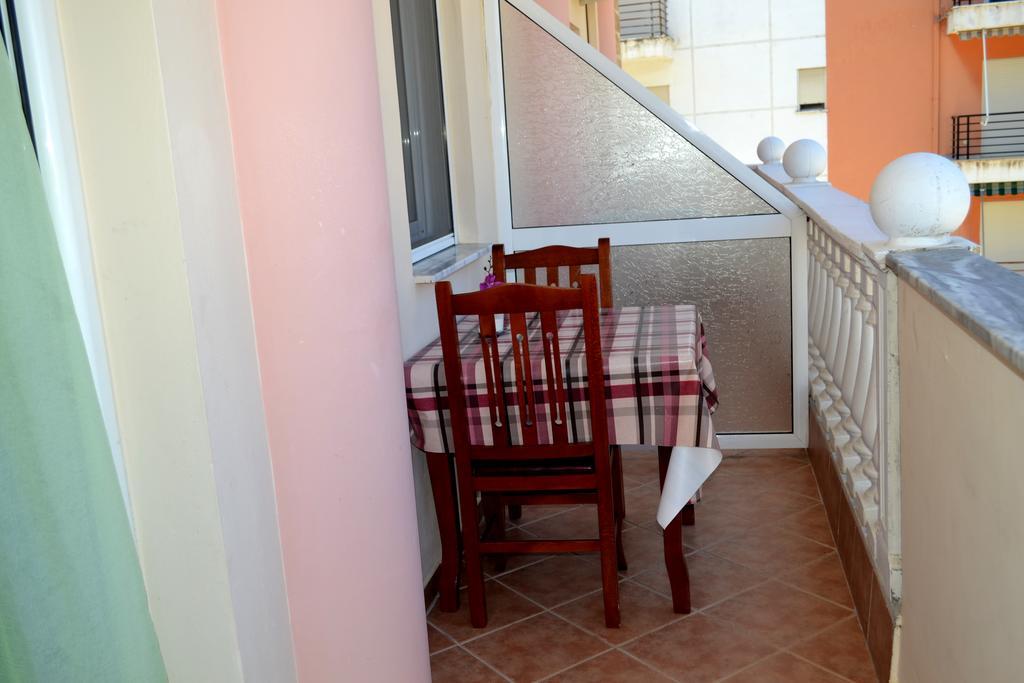 Nuovo Sun Golem Hotel Golem  Luaran gambar